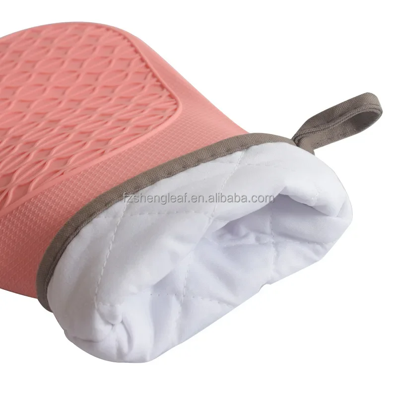 product novelty design dotted kitchen food grade silicone cotton double layer heat resistant customizable oven mitts bbq grill gloves-1