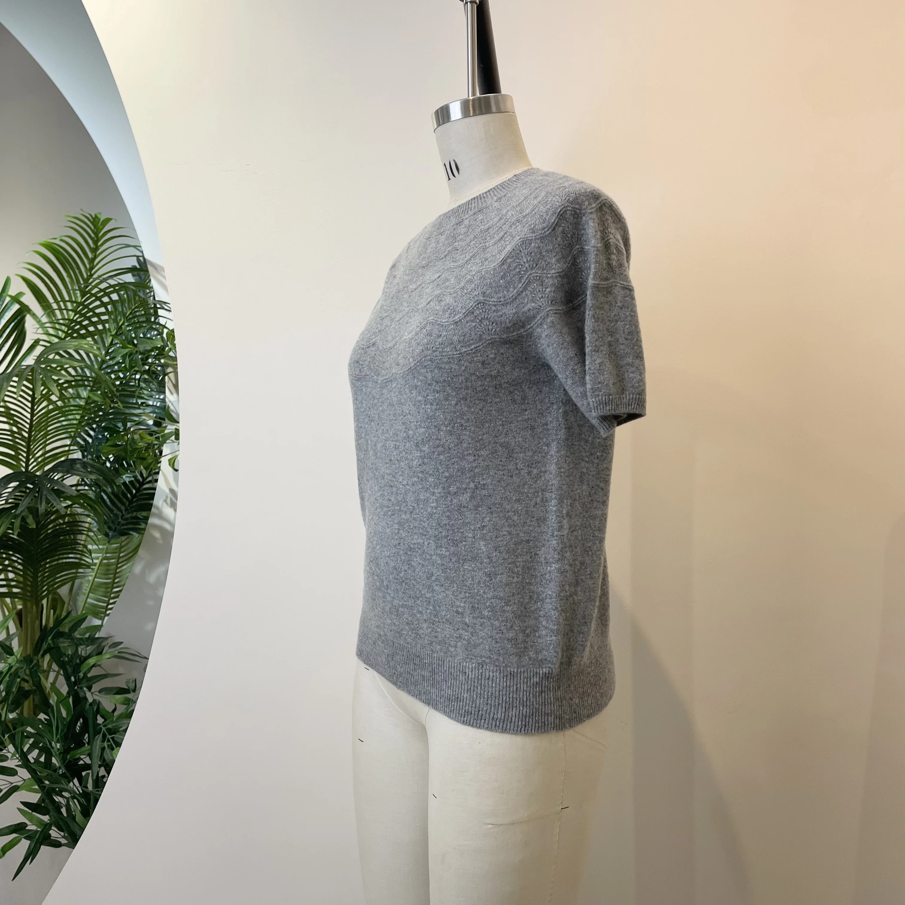 100% Wool Luxury Brand Clothing Custom Winter Autumn Elegant Casual Short Sleeve Pullover Knit Sweater Women