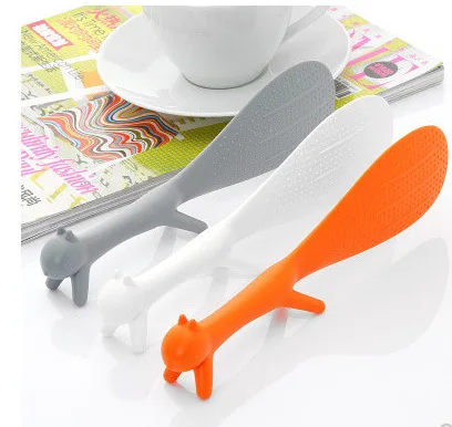 D160  Cute Kitchen Gadgets Household Scoop Restaurant Plastic Paddle Holder Meal Spoon Squirrel Shaped Ladle Rice Spoons