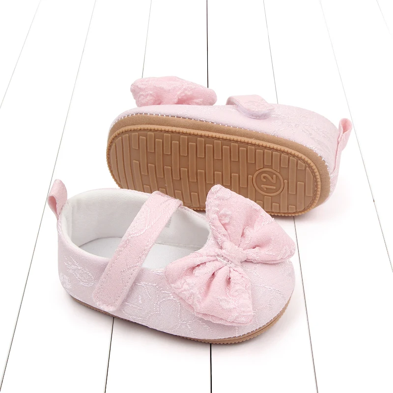 Spring and Autumn Embroidered Bow Soft Soled Non-slip Baby Toddler Shoes for Girls details