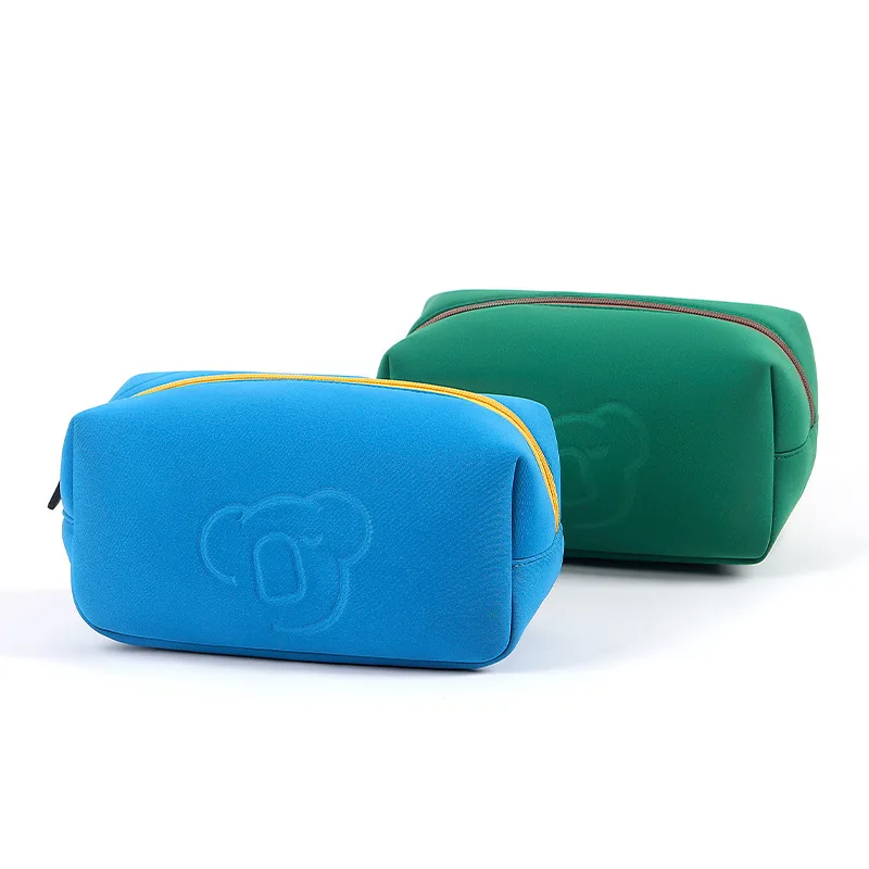 Customized Neoprene Makeup Bag Fashionable Cosmetic Organizer Large Capacity Makeup Bag with Zipper Closure for Girls supplier