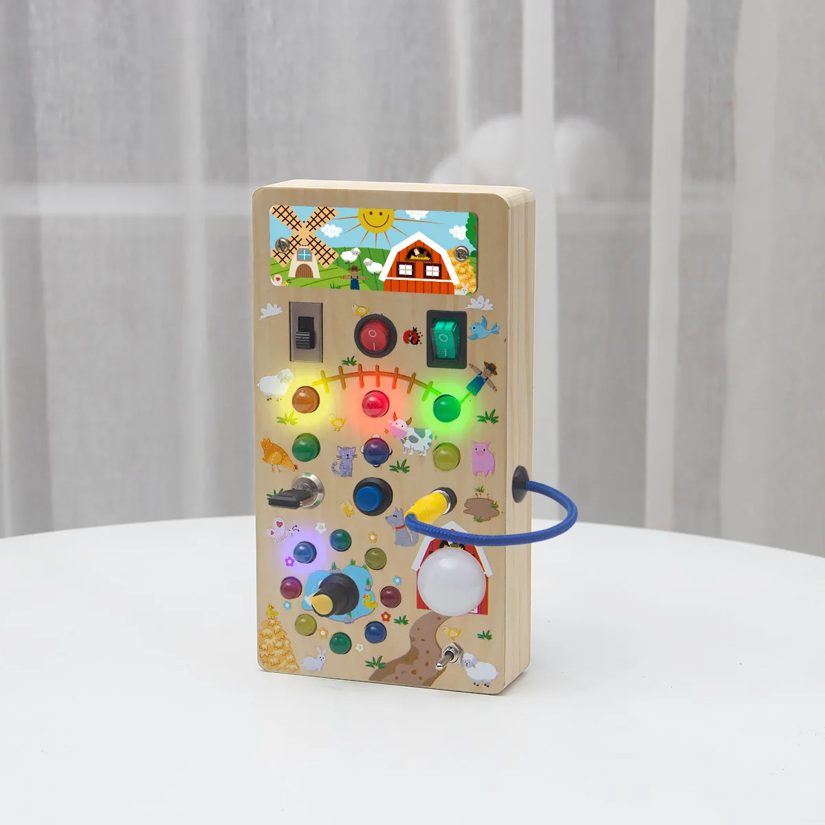 Benutzerdefinierte personalisierte Busy Board Montessori Spielzeug Baby Holz Sensory Busy Board mit LED Licht Schalter Spielzeug Details