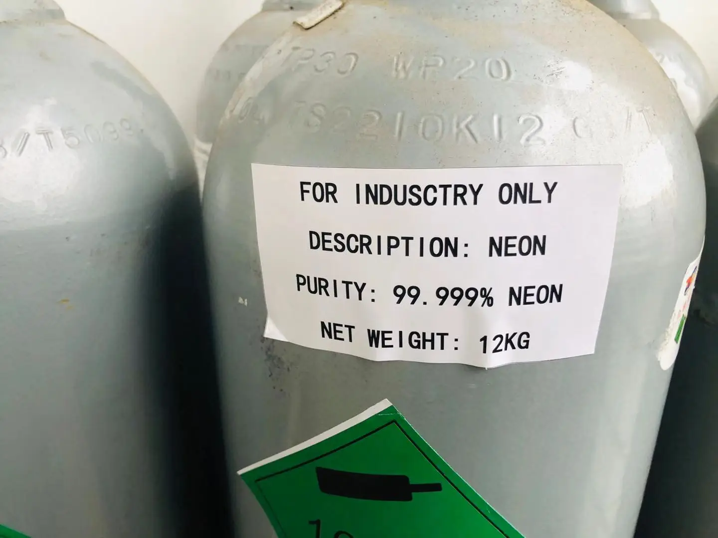 Factory Price High Purity 99.999% 5n Neon Gas Use For Lighting Neon Gas Price factory