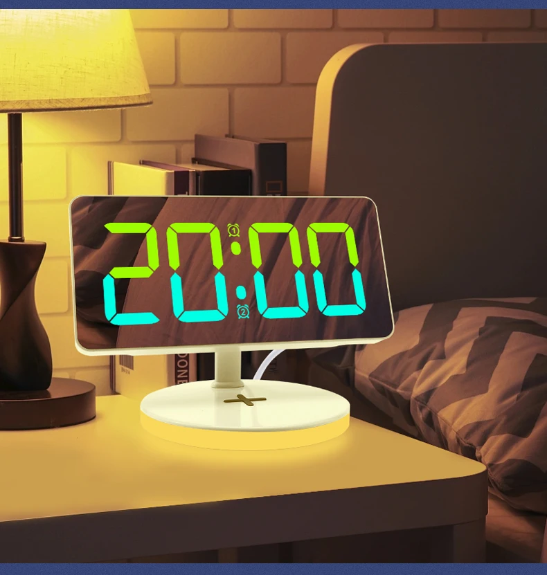 New Design LED Night Light Digital Alarm Clock 15W Fast Charging Station Wireless Charger with Alarm Clock