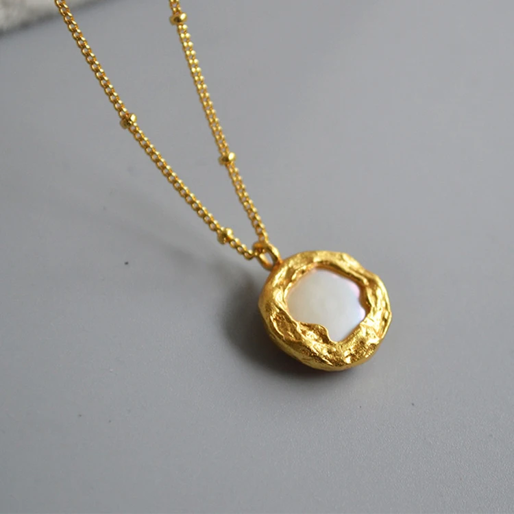 2021 Natural Baroque Round Flat Pearl 