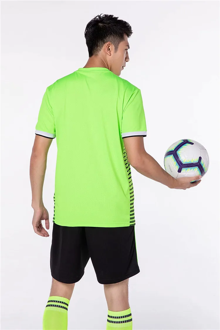Highquality Football Kit For Men's Club Training Camps Children's