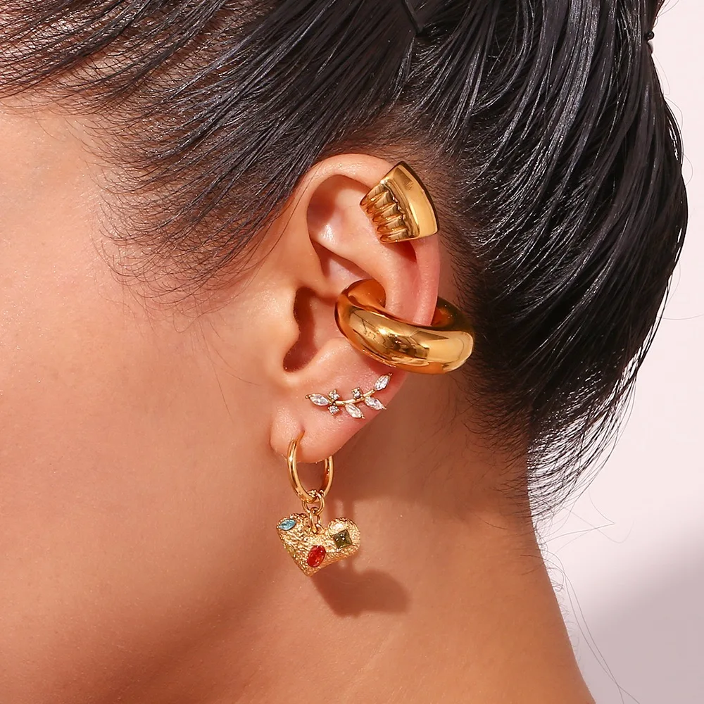 Stainless steel  18K gold plated double sided fishtail pattern smooth ear clip for women