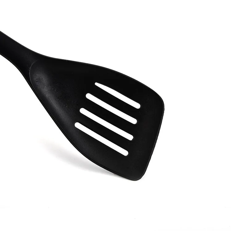 High Temperature Resistance Nylon Turner Spatula Black Kitchen Utensil Multi- Function Slotted Turner With Custom Logo