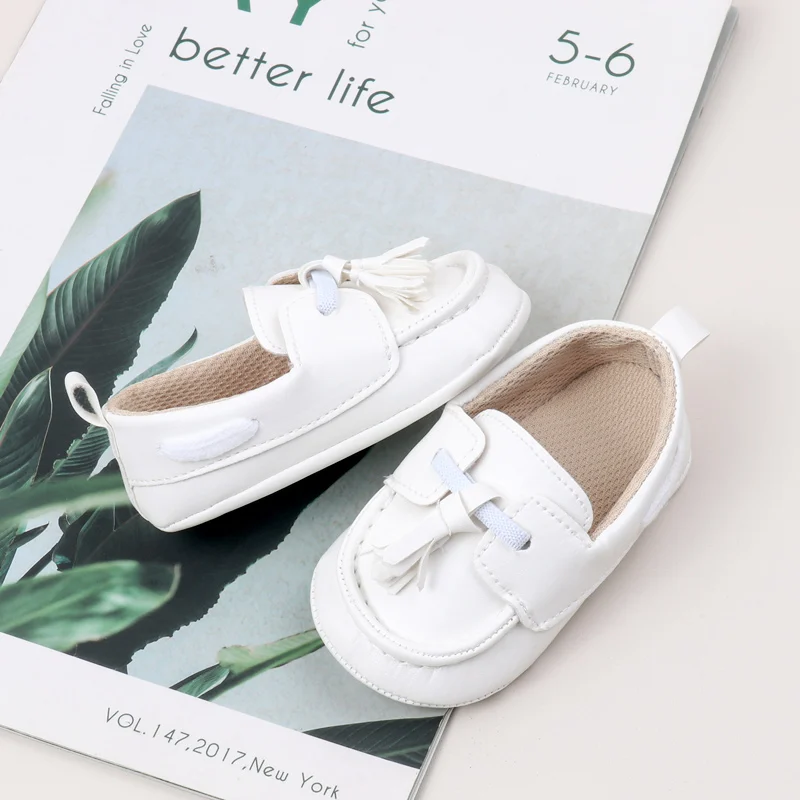 High Quality Anti-Slip Dot TPR Outsole Slip-On Dress Shoes for Boys Flat and Breathable for Spring and Autumn Seasons details