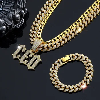 New Letter CEO Pendant Necklace Necklace Sliver Color Layered Chain Bracelet Jewelry Sets for Men Women