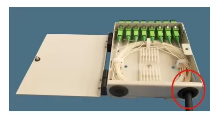 AO-108A FTTH FTB-08A Optical Terminal Box With 8 X SC/APC Adapters and Single Mode Pigtails Nap Optic Fiber Distribution Box