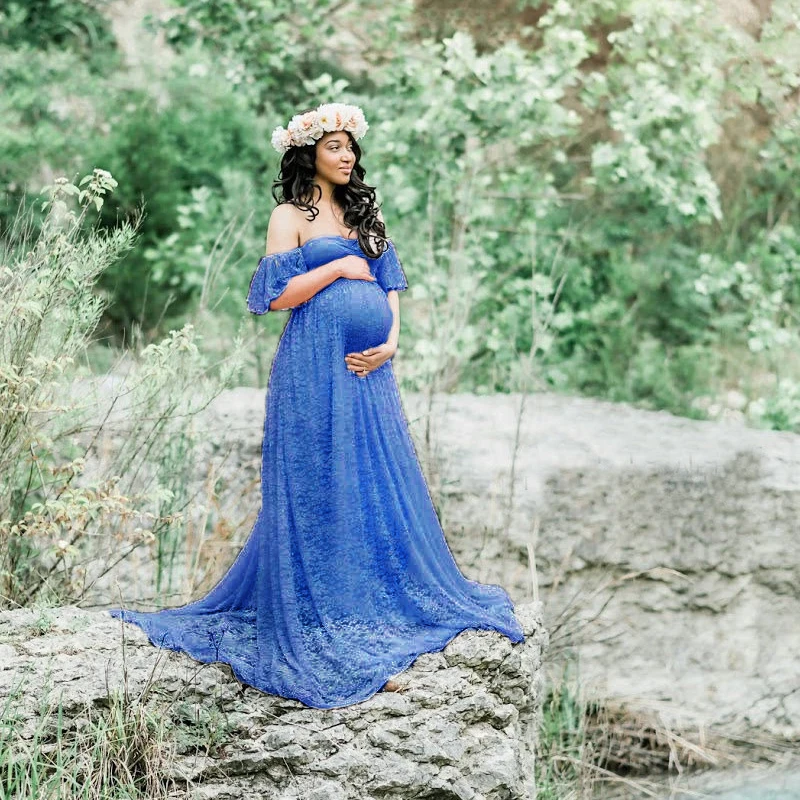 blue lace maternity dress for photoshoot