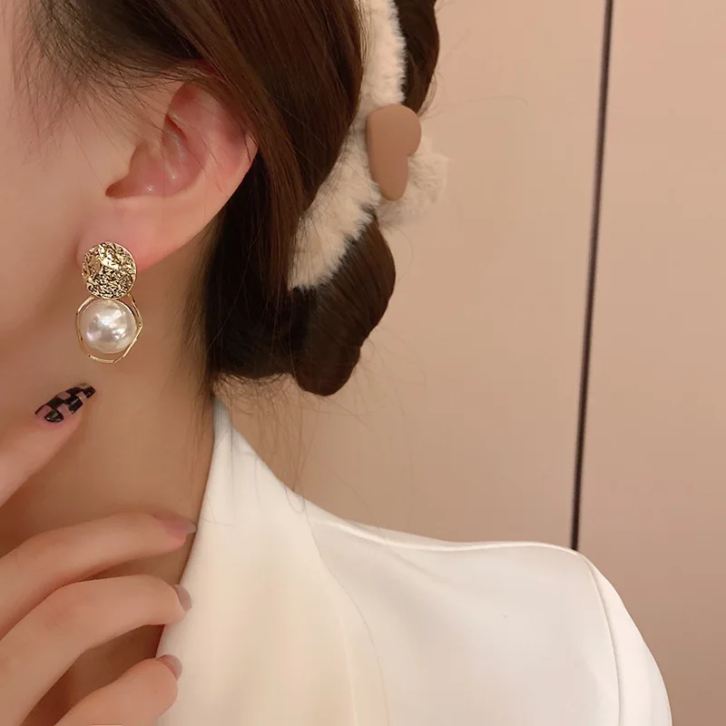 temperament pearl earrings women 2022 year new trend retro personality unique sense of luxury earring