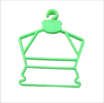 Thickened iron hook conjoined clothes rack baby clothes rack plastic children&#39;s clothing set