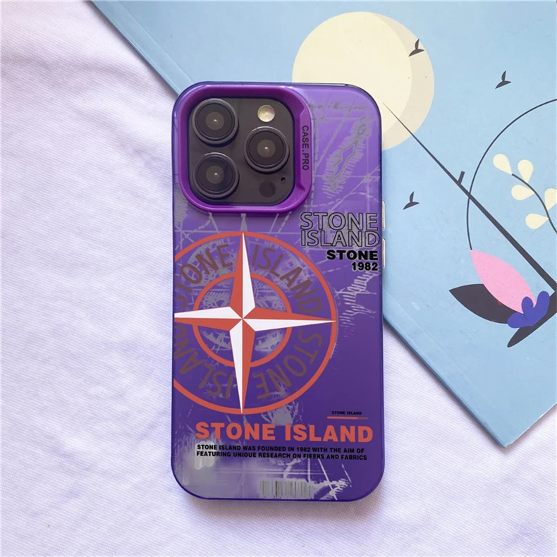 Coque Arrière Pour IPhone 15 - Style Stone Island - Blanc (silicone/gel)