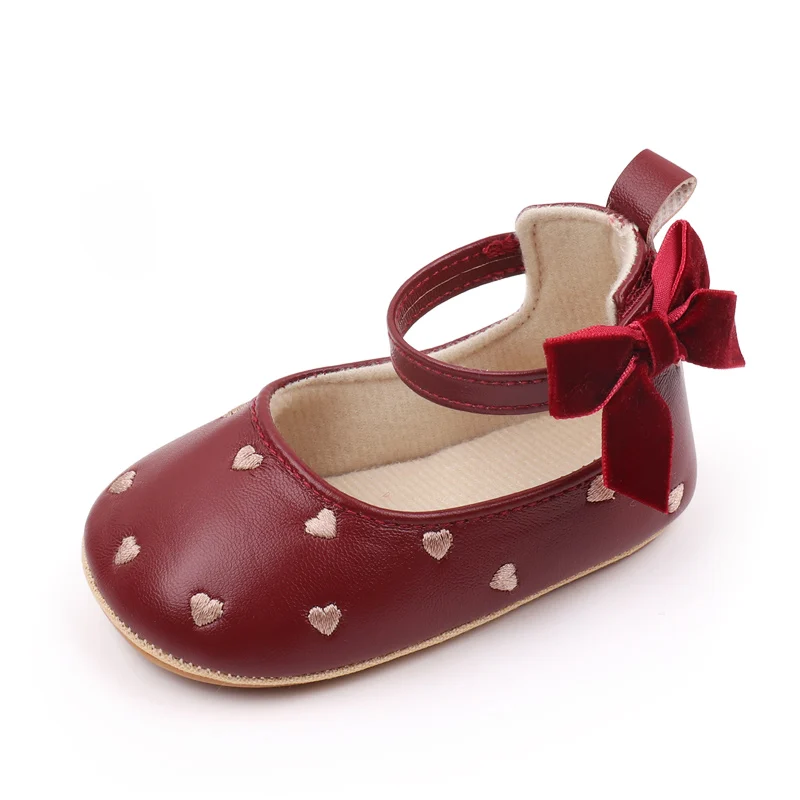 Solid Color PU Leather Baby Girl Princess Shoes Heart-Shaped Pattern with Velvet Bow Decoration Mary Jane Flats Style details
