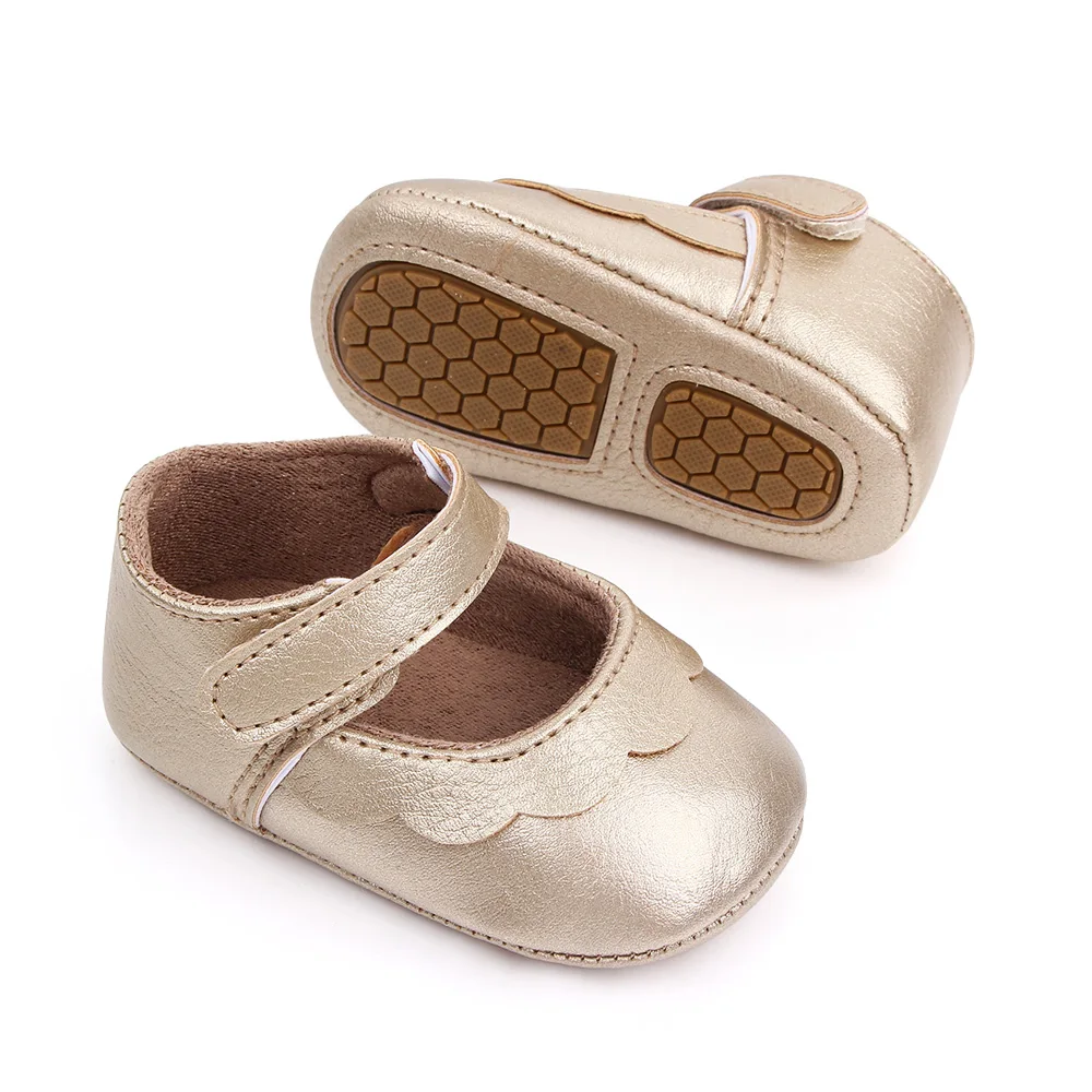 Solid Color PU Leather Top Wave Lace Baby Girls Non-slip Soft Soled Princess Toddler Shoes manufacture