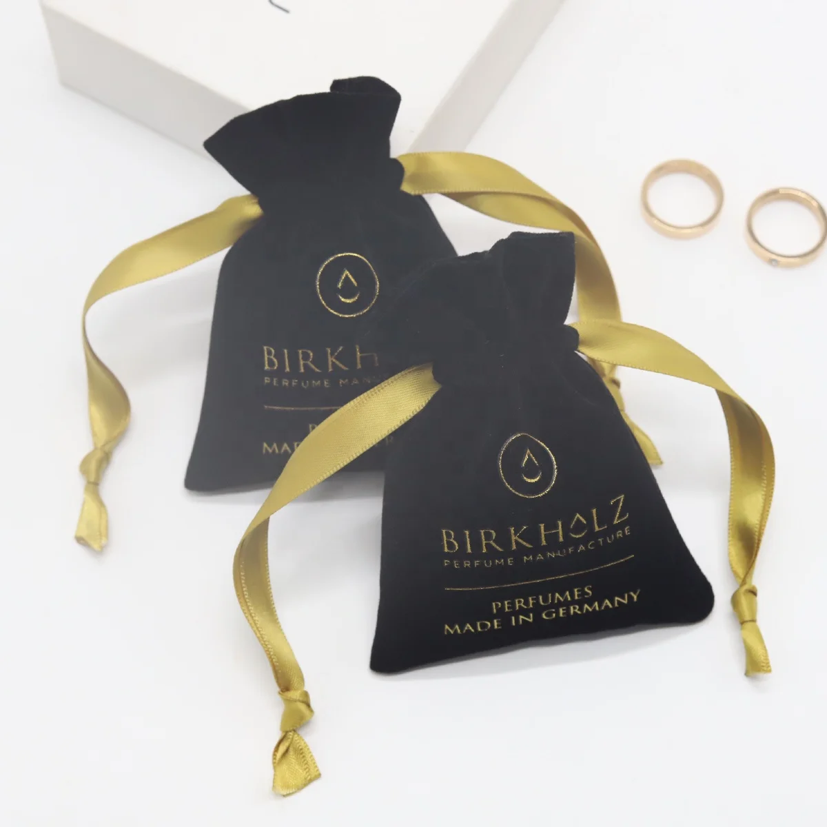 Luxury Gold Logo Velvet Mini Jewelry Necklace Bracelet Storage Pouch Black Velvet Drawstring Jewelry Gift Bag