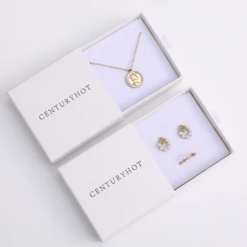 9*9cm Wholesale White Jewelry box Jewelry Packaging Box Paper Necklace Bracelet Ring Earring Box With logo