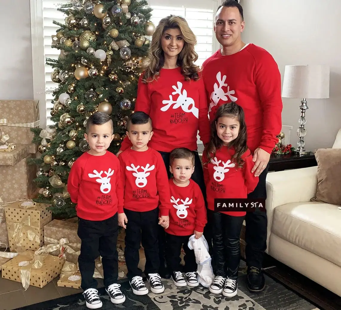 OEM custom family matching outfits Christmas Sweaters Pajamas Sets for Dad Mom Kids 2022 NEW