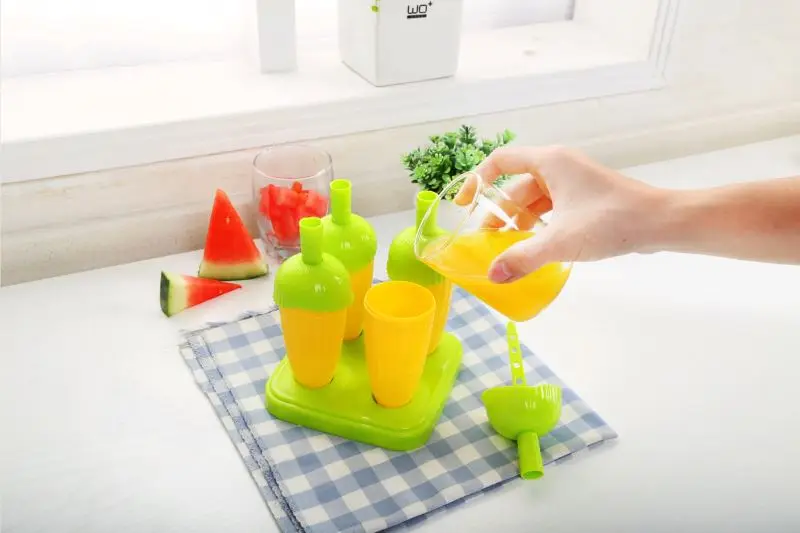 Kid's DIY Corn shape ice lolly mold set  4 pcs ice mold with tray