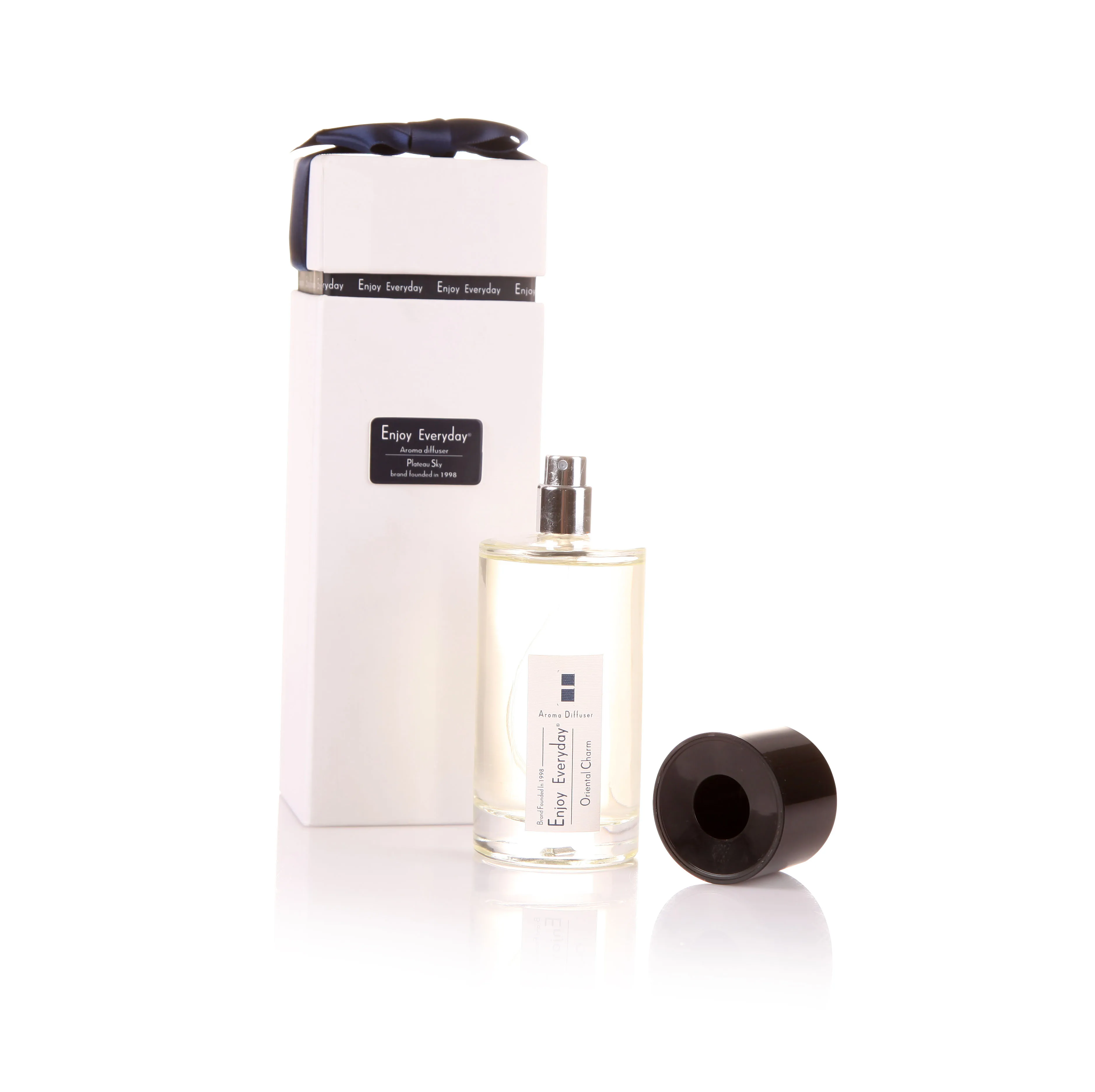 luxury oem odm aroma sprayer room spray factory direct private label custom air freshener with long lasting fragrance for home spa and hotel rooms-0