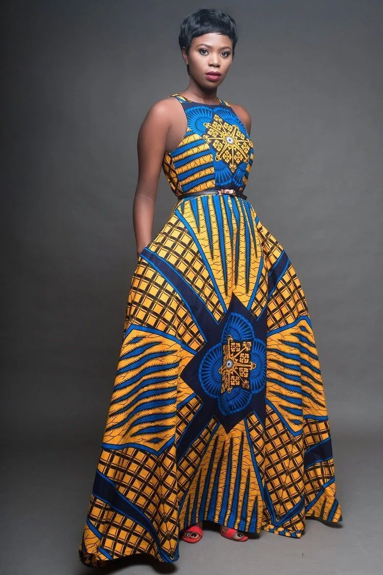 African woman dress (1).jpg