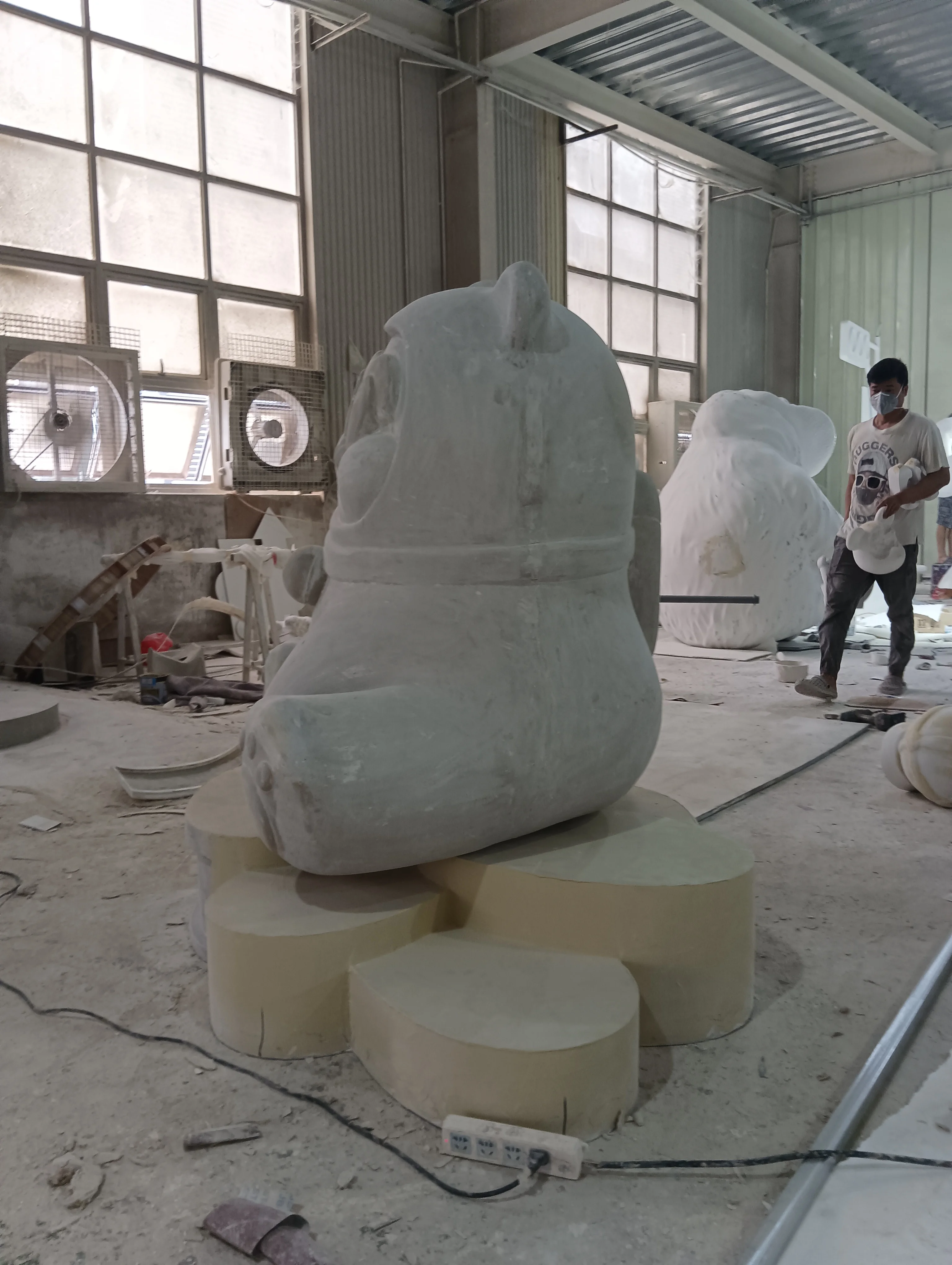 厂家直销定制动物花卉树脂雕塑批发定制主题展示活动道具