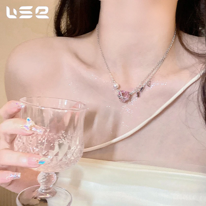 Hot sales in 2024 luxury sweet niche temperament pearl zircon heart stainless steel fashion jewelry necklaces