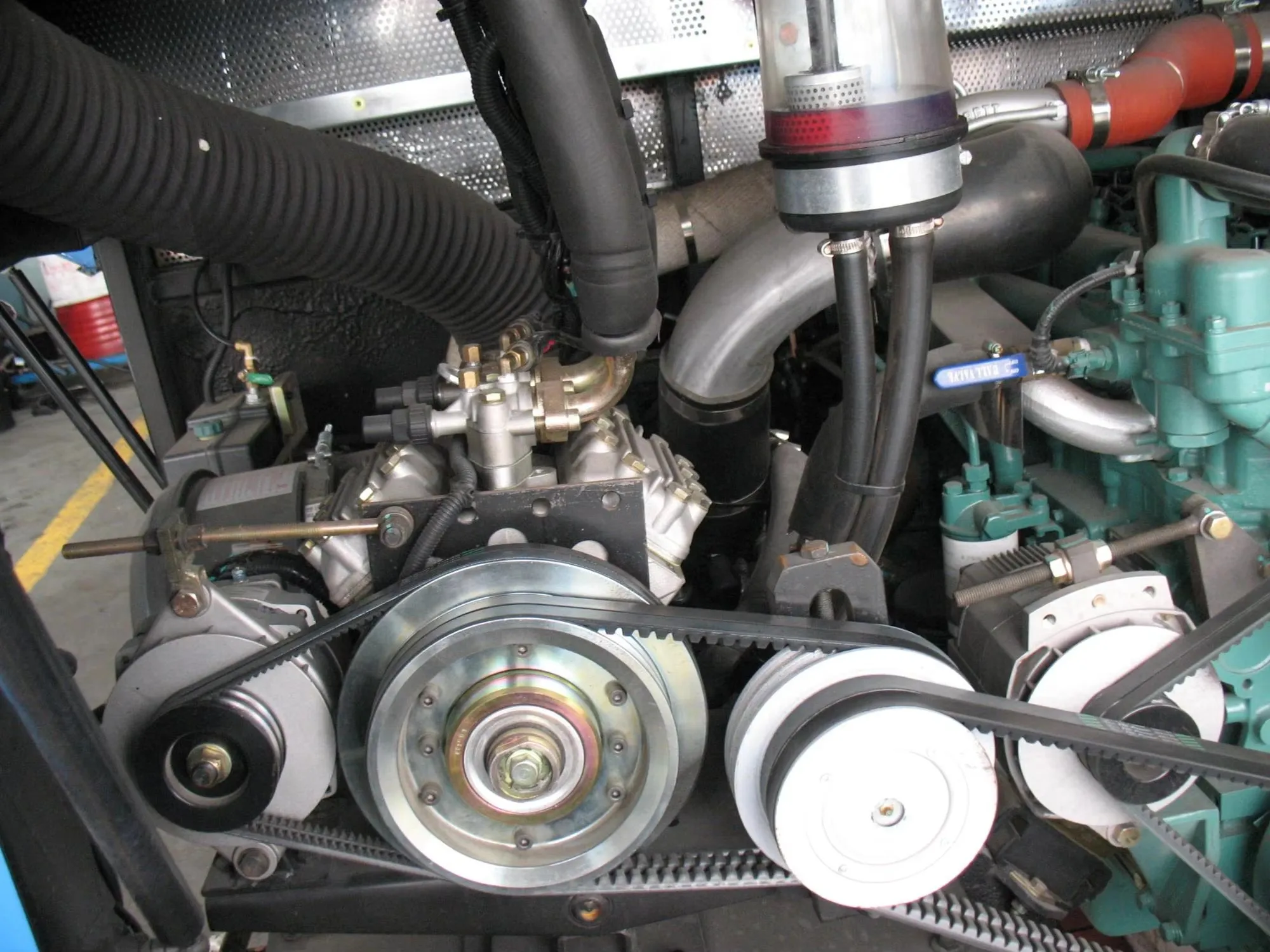 Car Air Conditioning Compressor, FK40/655K, 24V - detail 14