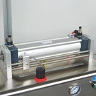 Liquid Y1WTD Stainless Steel Material Liquid Filler Cosmetic Bottle Filling Machine