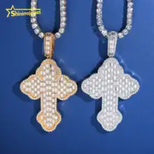 Fine Hip Hop Jewelry VVS Moissanite Baguette Cut Charm 925 Silver Jewelry Iced Out Diamond Moissanite Jewelry Cross Pendant