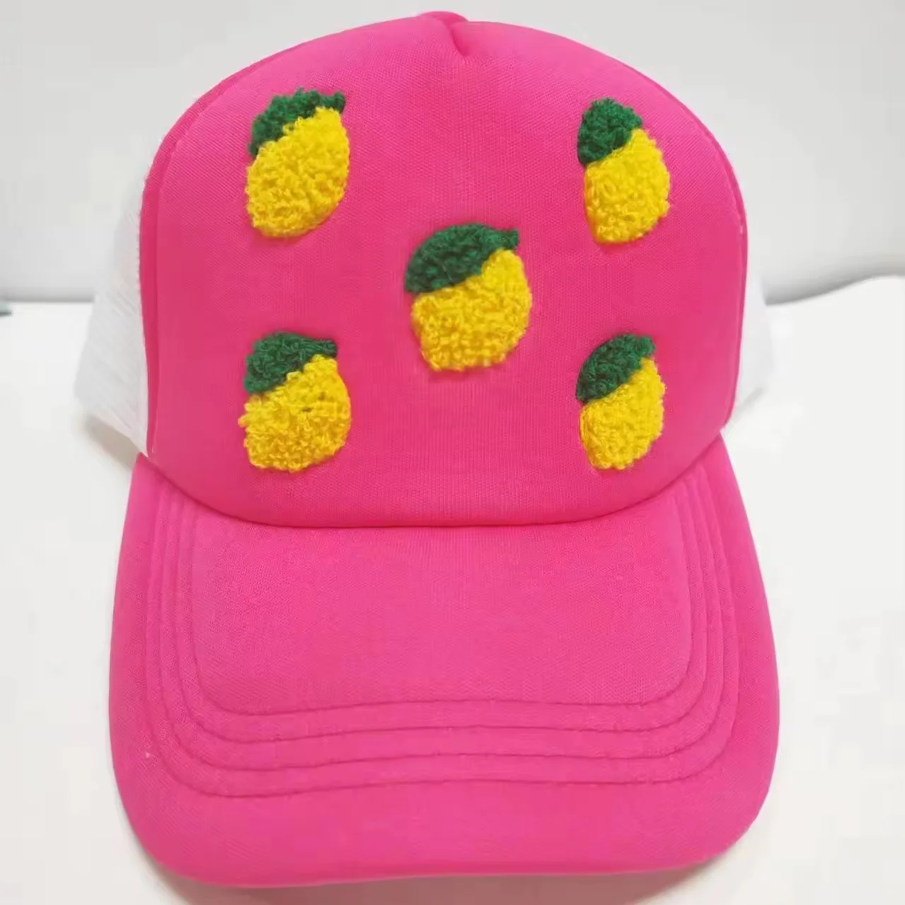 Customized Embroidery Snapback Caps Trucker Hats 6 Panel  Outdoor Hats Sports Blank Plain Mesh Baseball Caps