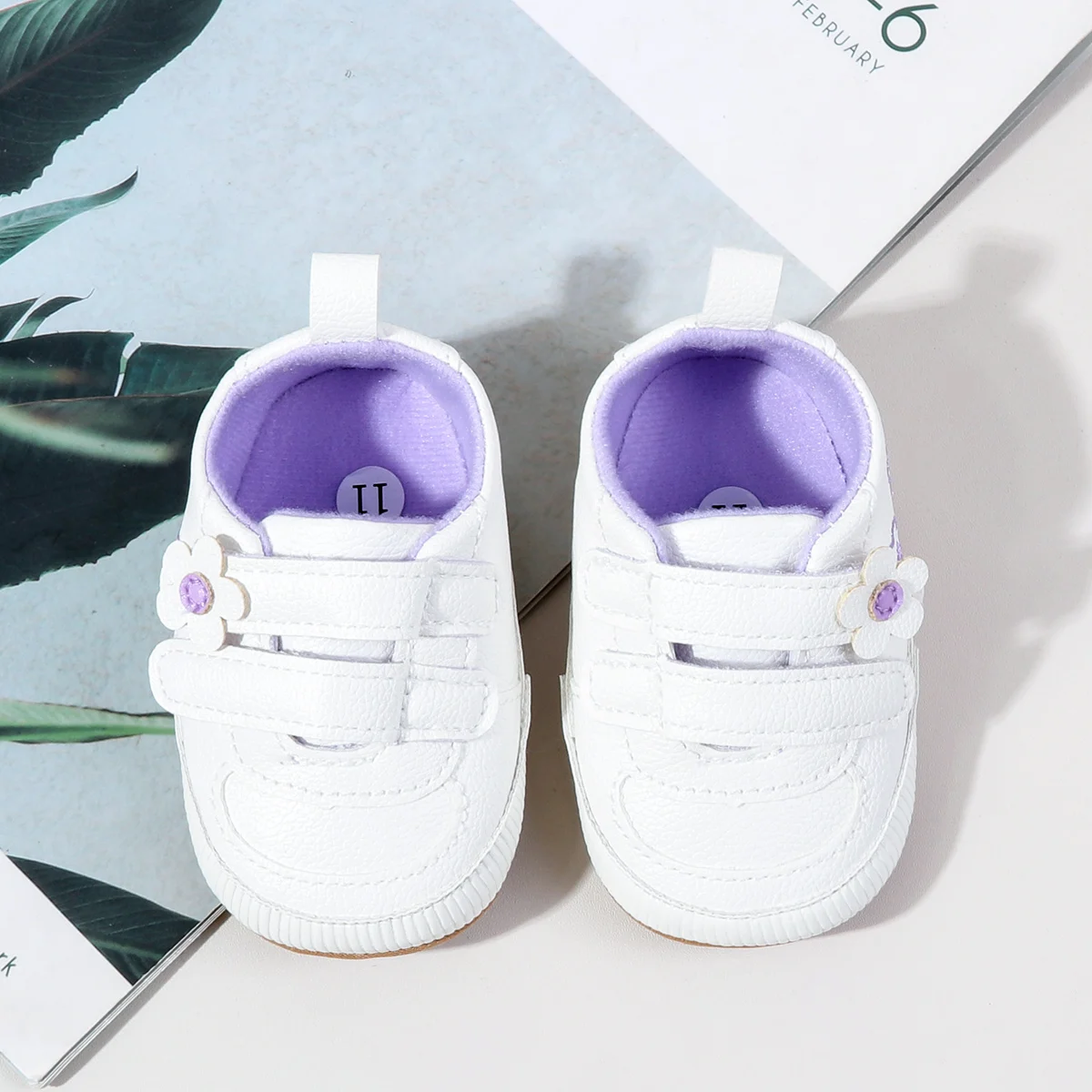 Hot Selling Hook&loop Embroidery Flowers Soft PU Leather White Baby Girls Shoes in Bulk supplier