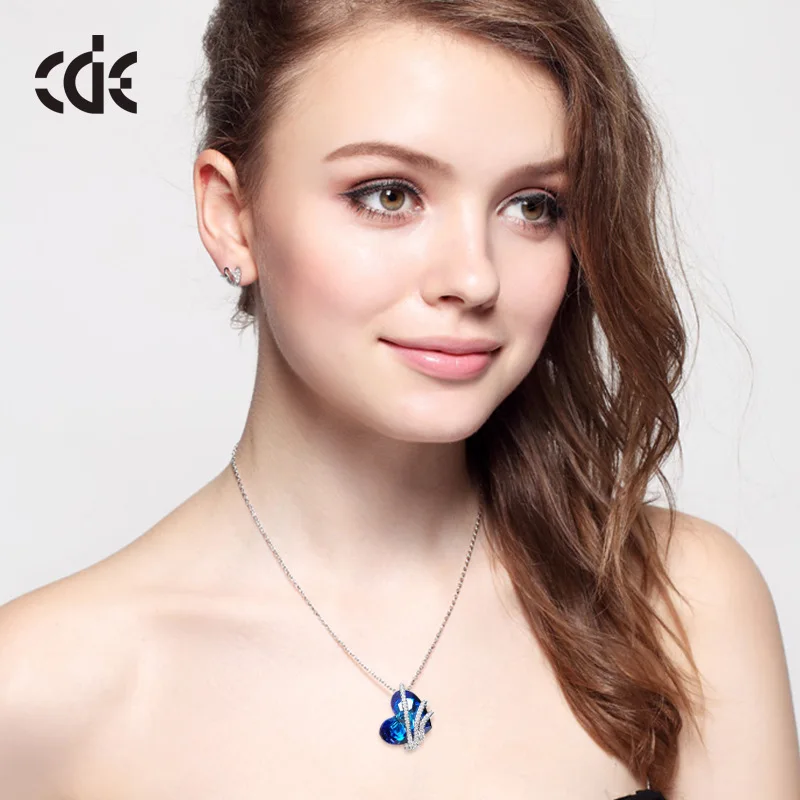 CDE P0901 Designer Jewellery Heart Of Ocean Pendant Necklace Factory Wholesale Heart-Shaped Austrian Crystal Necklace