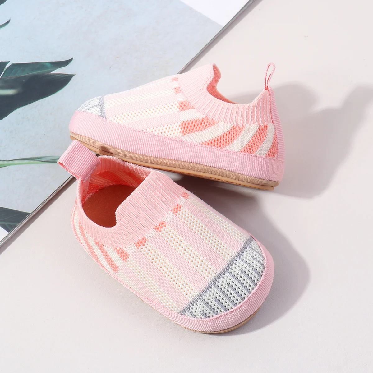 Bright Lightweight Orthopedic Infant Shoes Fancy Striped Pretty Stylish Unique Shoes for Active Boys and Girls in All Seasons manufacture