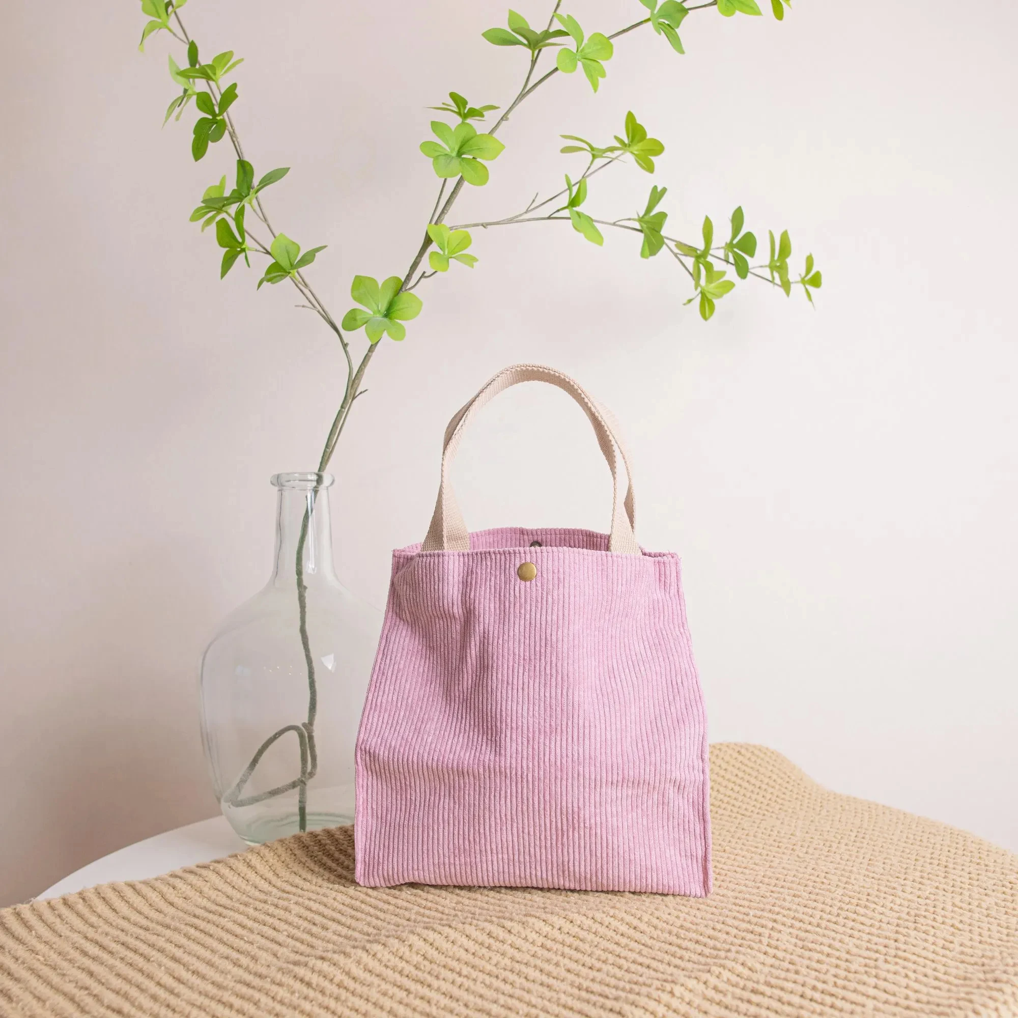 Reusable Custom Logo Insulated Corduroy Lunch Bag with Buttons and Interior Pockets manufacture