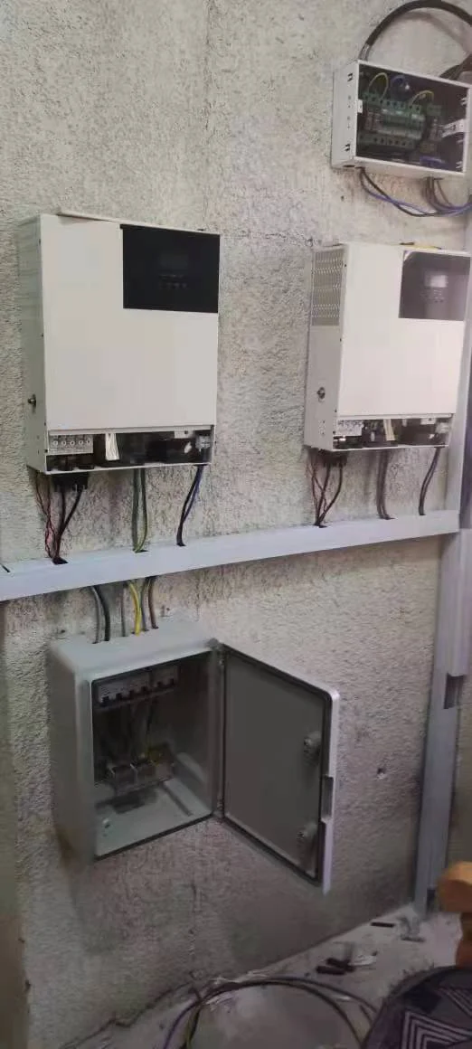 600W 800W 1200W Home Use on Grid Micro Inverter HM-1200 Solar Inverter for Home Use Solar Power manufacture
