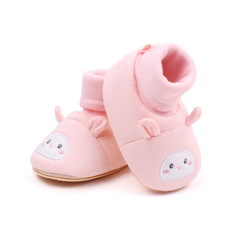 New Arrival Wholesale Soft Cotton Material Anti-slip Baby Socks Shoes Prewalker Shoes for Boys and Girls Booties manufacture