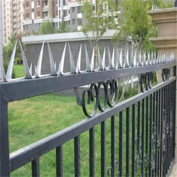 Factory Wholesale 1250mm Anti-Climb Home Protection Wall Spikes with Dual Spike Angles Powder Coated Steel Barbed Wire