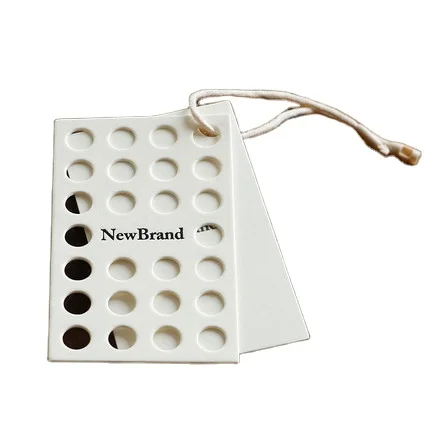 Custom Washable Hollow Out Hang Tags with Logo for Hair Design Fashion Garment Embossed Swing Tags Jeans