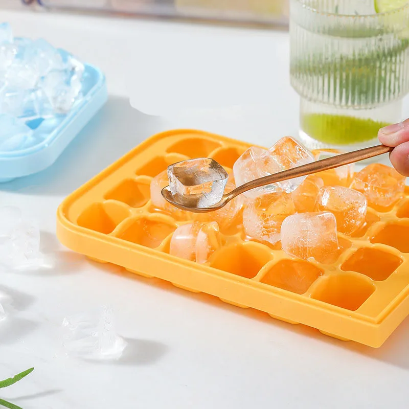 BPA Free Ice Cube Tray Mold Silicone Ice Cube Tray Box, Ice Cream Box Container for Chilling Drinks Coffee Juice