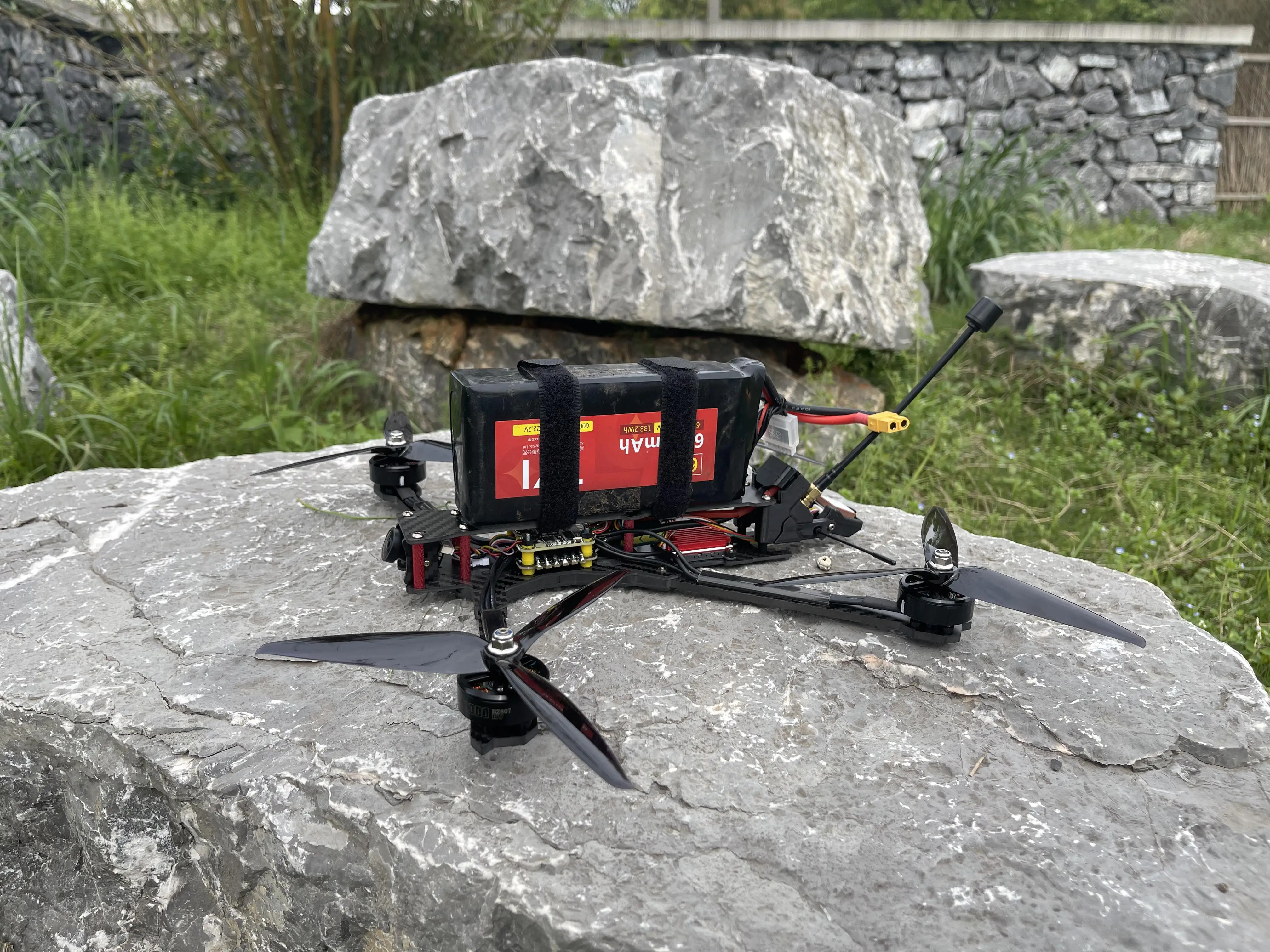 Carbon Fiber 5.8G 3W 7 inch FPV Freestyle Drone Professional Drone Long Flying Time Night Camera FPV Racing Drone supplier