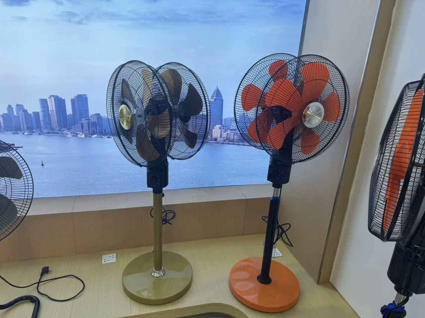 Standing Floor Fan, 16-inch, Plastic - detail 10
