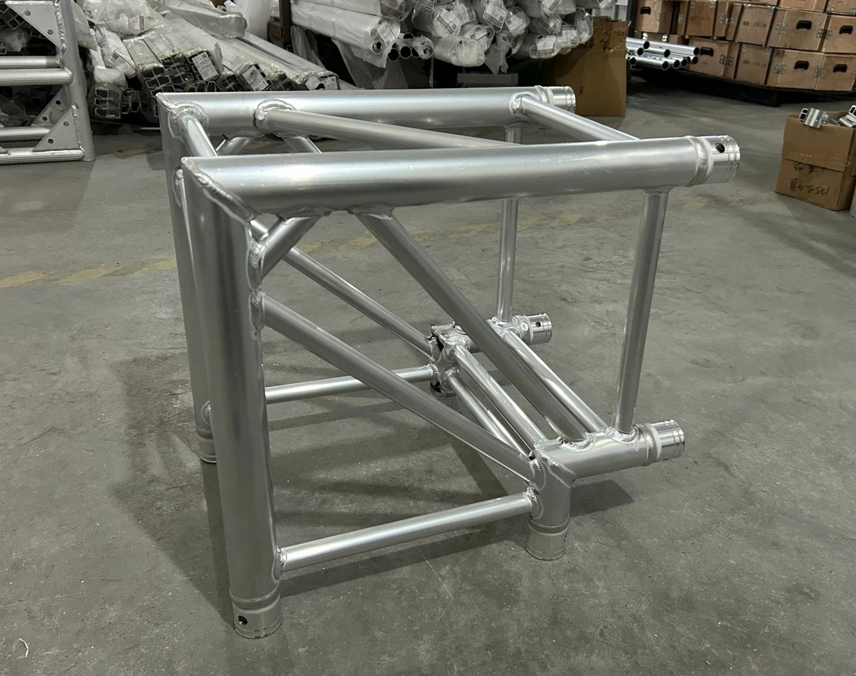 product 400x400mm 2 way 90 corner block spigot truss roof connector-8
