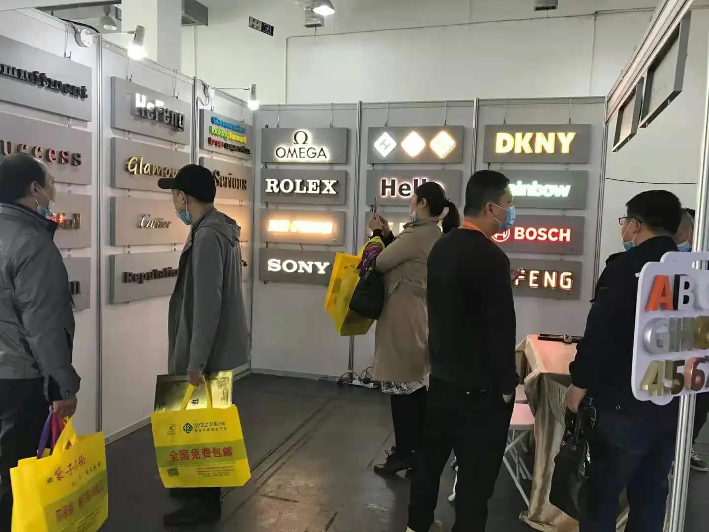 product wholesale price outdoor used led advertising rgb led 3d channel letter signs sample box logos-10