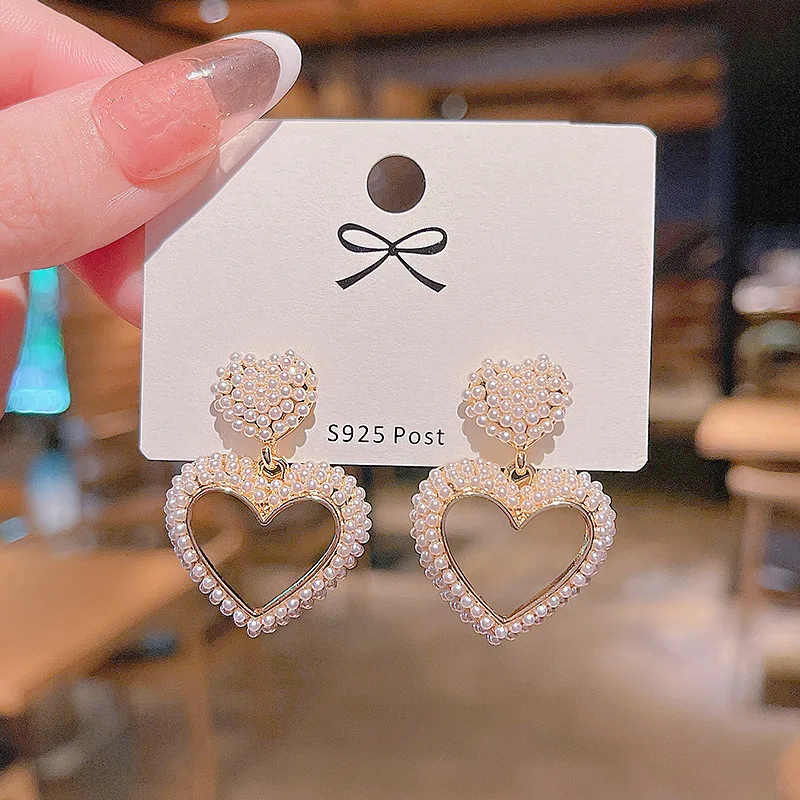 exquisite love pearl earrings female minority advanced fashionable fashion temperament ear studs