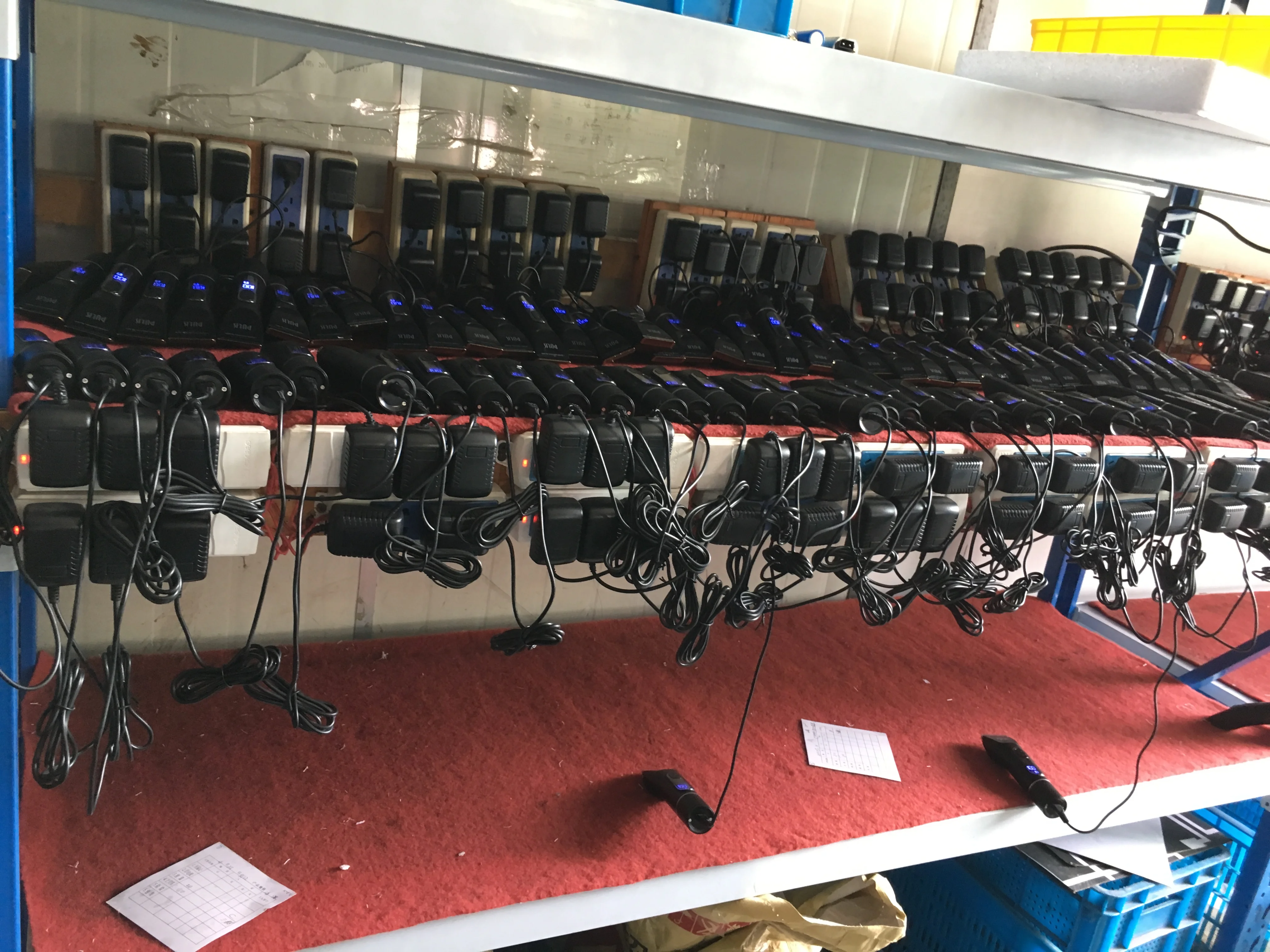 High Speed Vector Motor Hair Clipper with Titanium Alloy Blade for Professional Beard Trimming