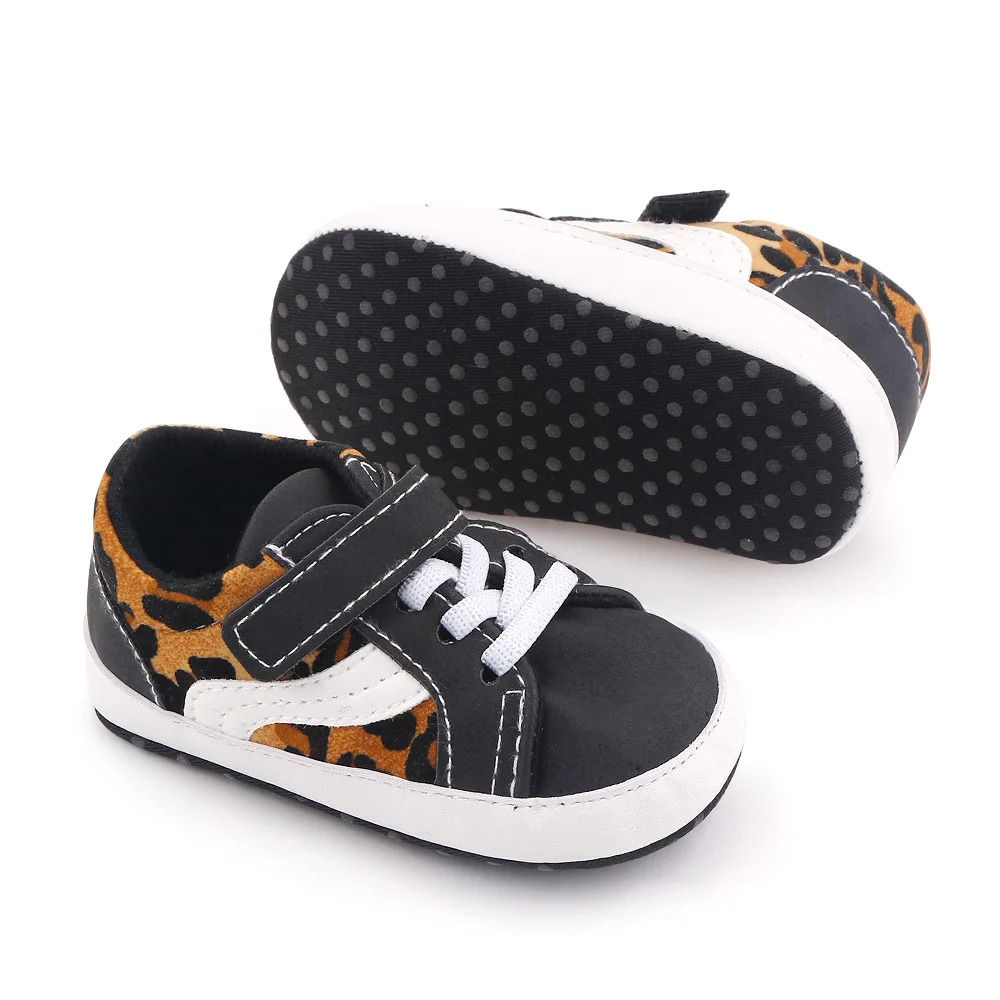 Baby Fashion Trend Black and White Color Contrast Leopard Print Baby Leisure Canvas Toddler Shoes supplier