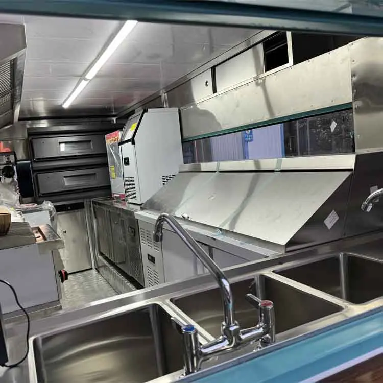Élelmiszer Cart Catering Trailer Hotdog Mobile Cart Élelmiszer-teherautó Mobil Élelmiszer-étkező Autó szállító